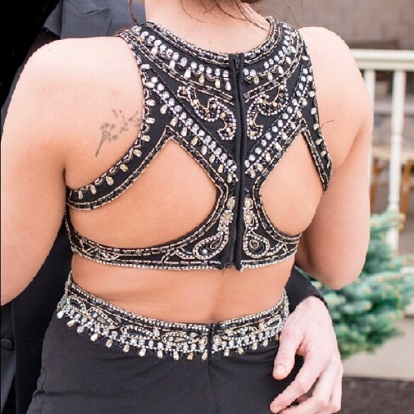 Prom dress - Picture 3 of 4